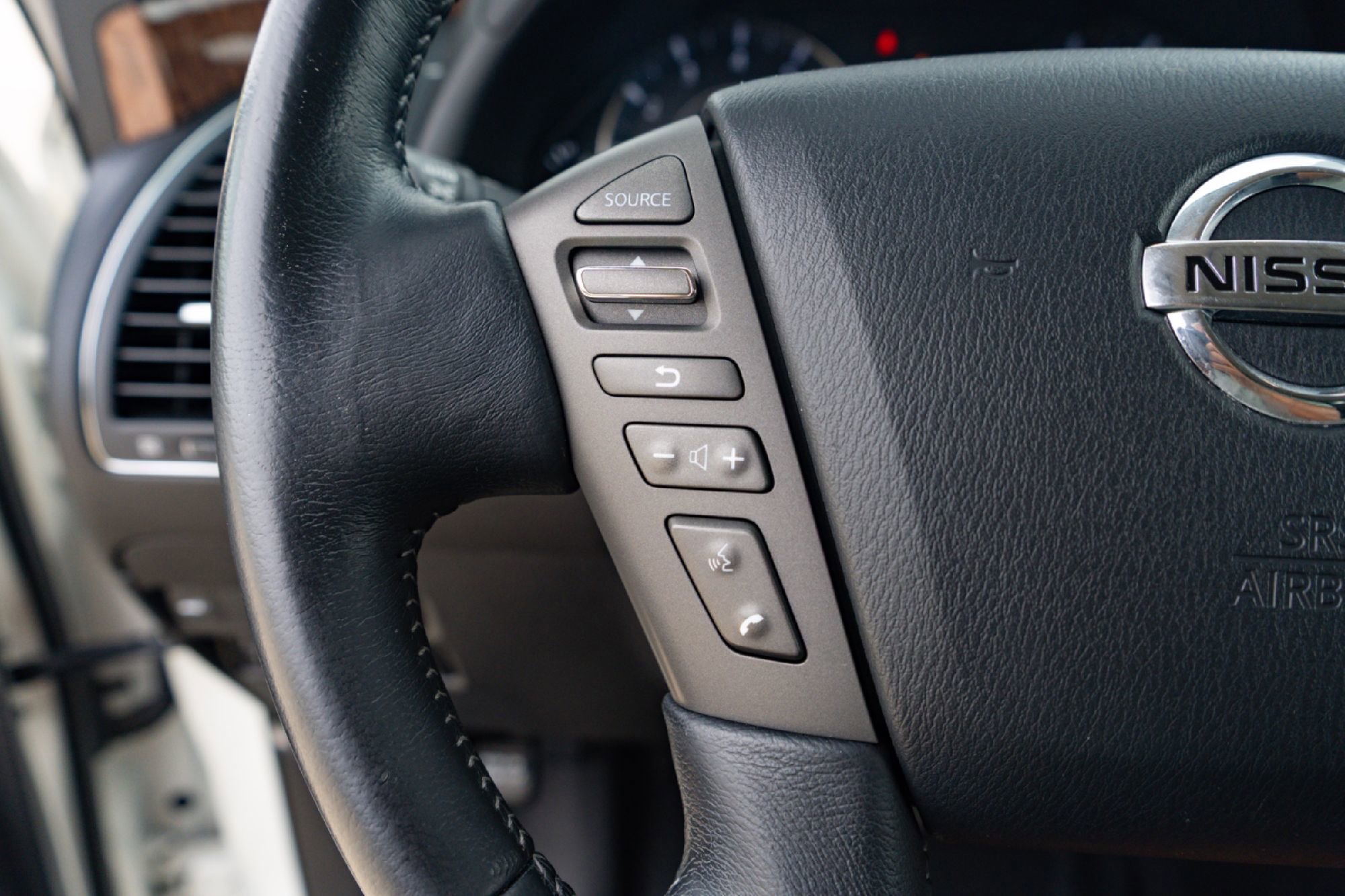 Used 2019 Nissan Armada Platinum AWD/4WD image 12