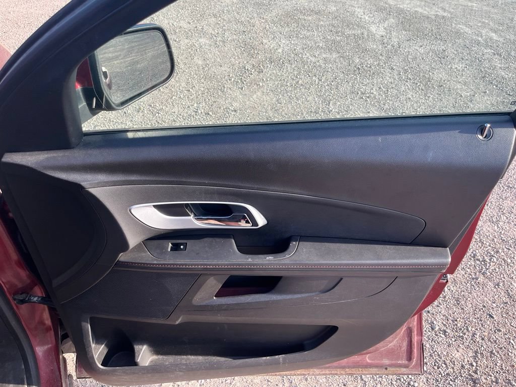 Used 2010 Chevrolet Equinox LT w/ Vehicle Interface Package FWD image 30