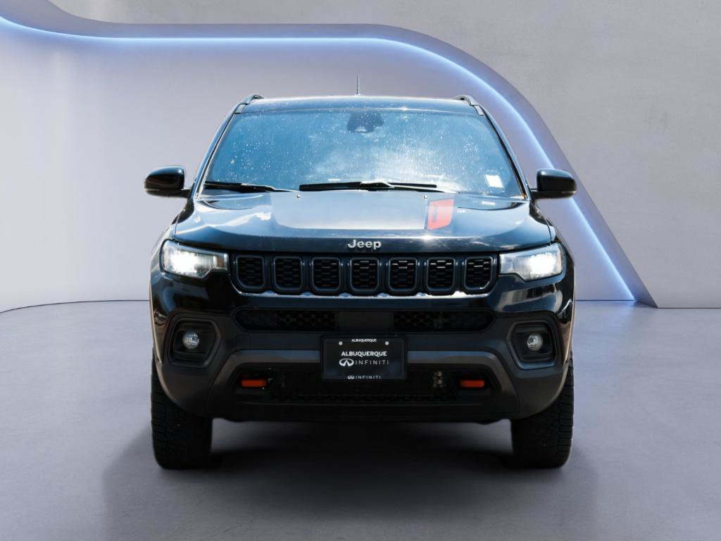 Used 2024 Jeep Compass Trailhawk AWD/4WD image 2