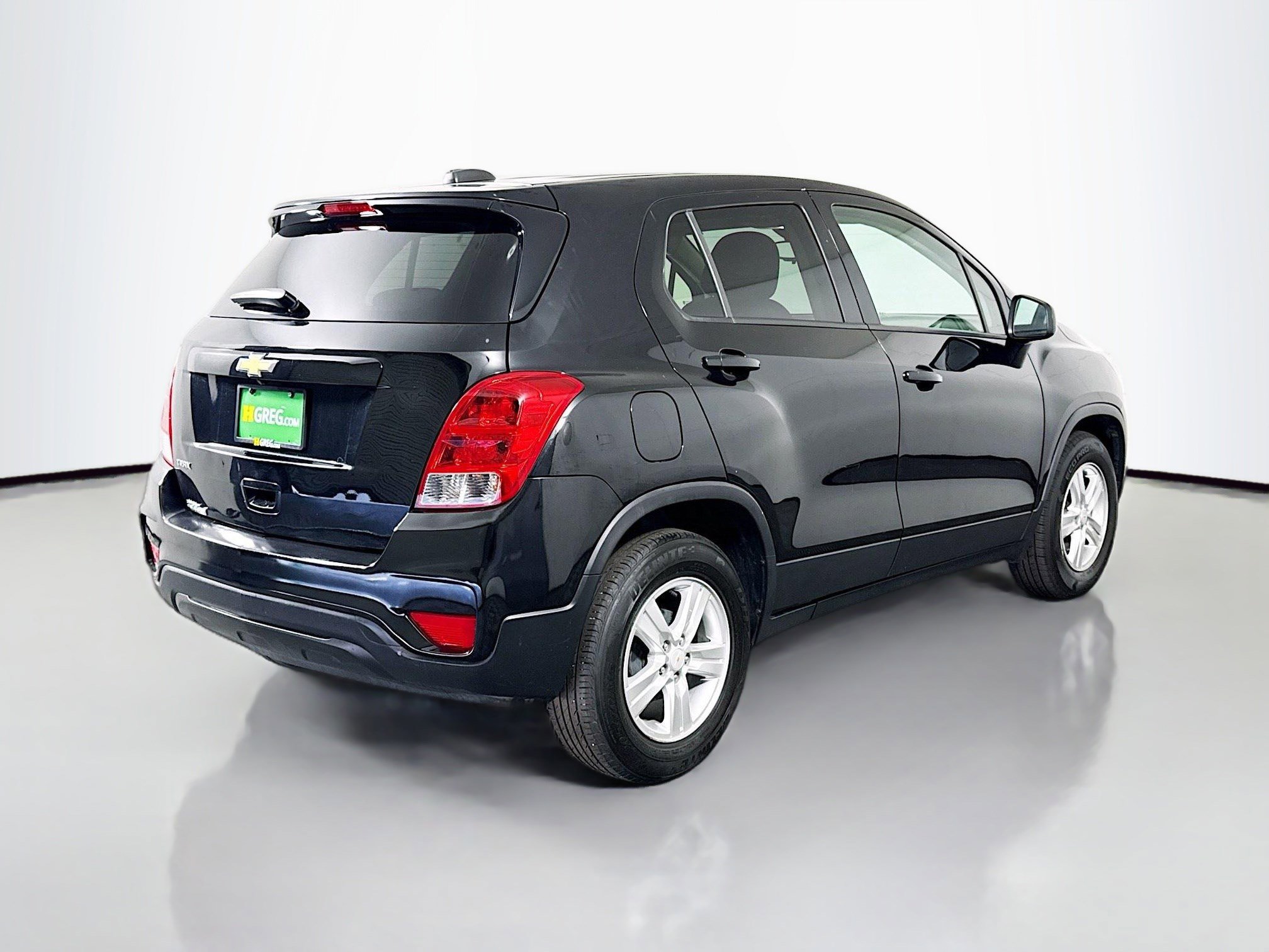 Used 2021 Chevrolet Trax LS w/ Tint and Cruise Package image 10