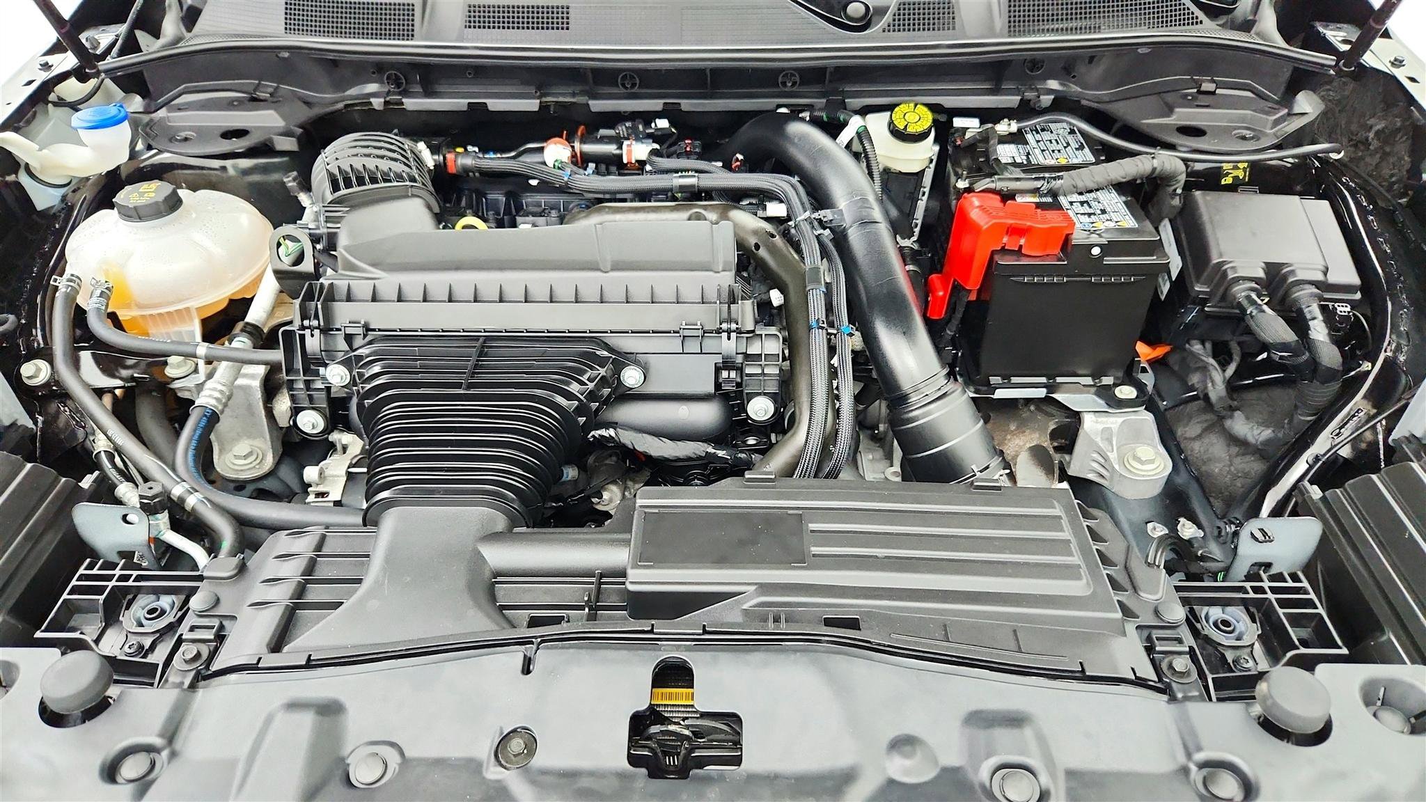 Used 2025 Lincoln Corsair FWD image 30