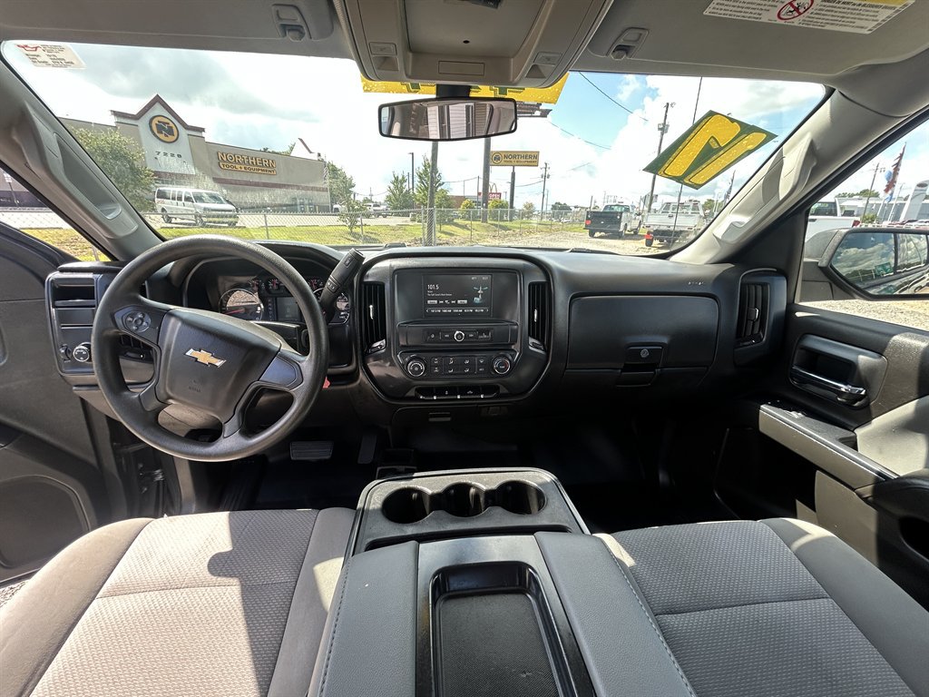 Used 2017 Chevrolet Silverado 2500 W/T AWD/4WD image 11