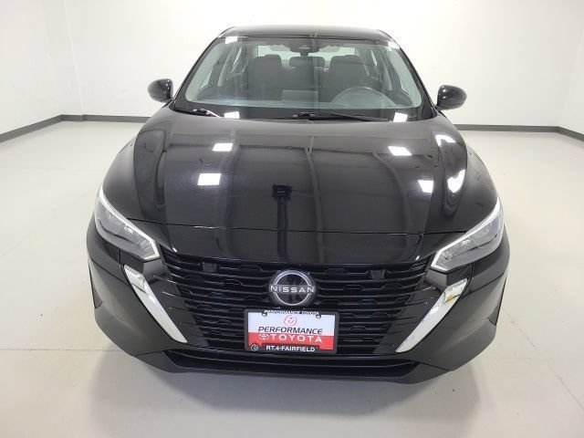 Used 2024 Nissan Sentra SV FWD image 2