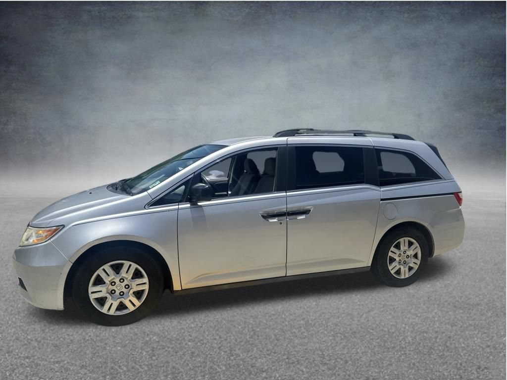 Used 2012 Honda Odyssey LX image 2