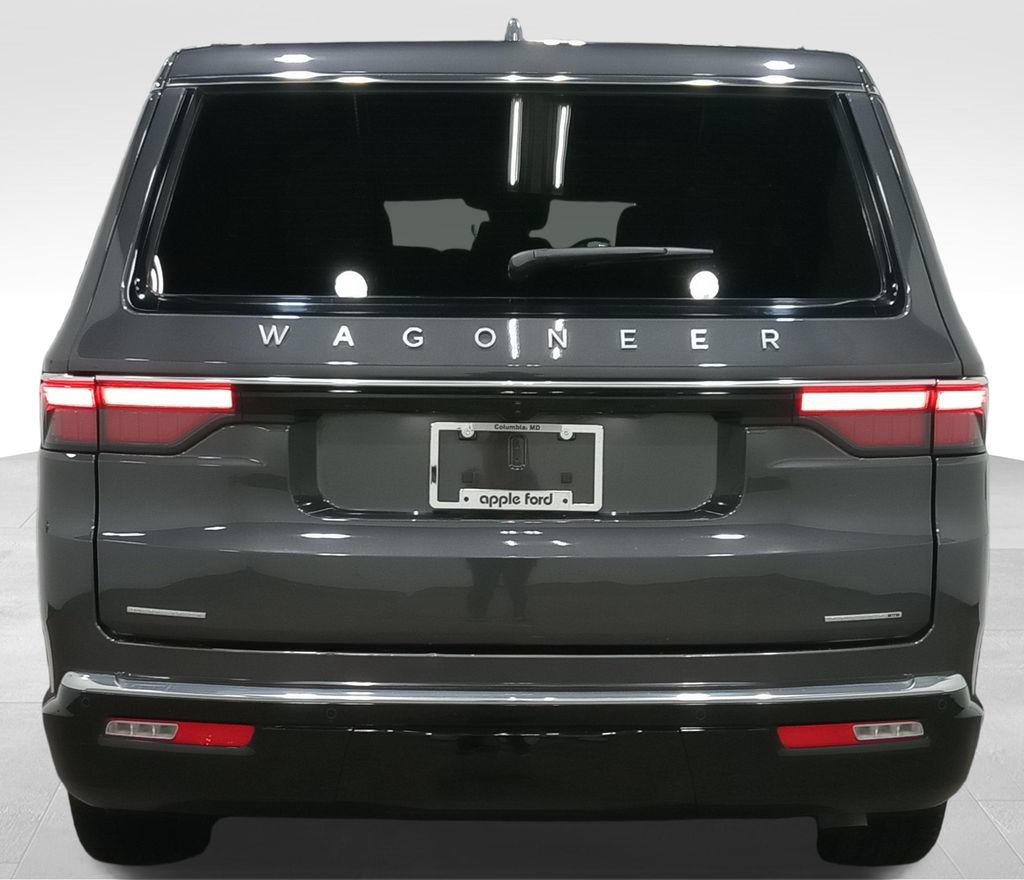 Used 2022 Jeep Wagoneer Series III AWD/4WD image 4