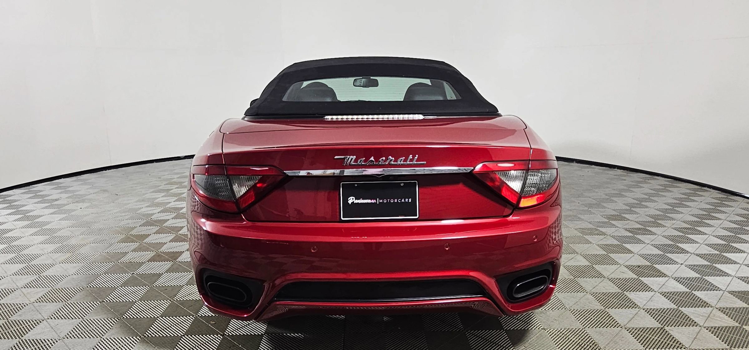 Used 2018 Maserati GranTurismo Sport image 5