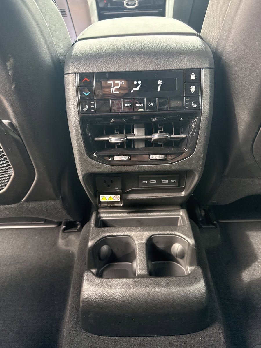 New 2026 Jeep Grand Cherokee L Limited AWD/4WD image 28
