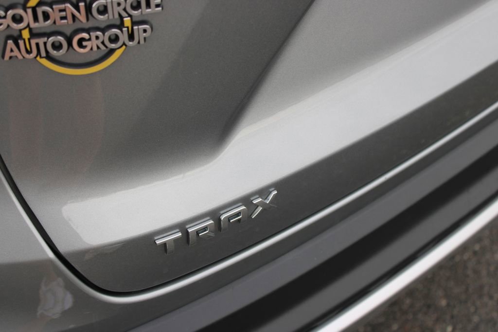 Used 2025 Chevrolet Trax LT image 14