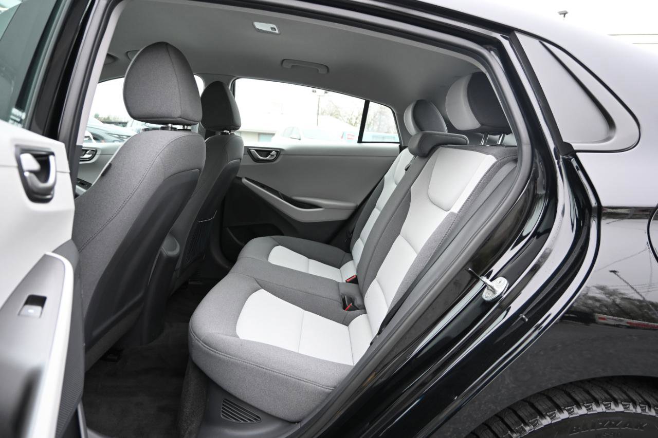 Used 2020 Hyundai Ioniq Blue FWD image 21