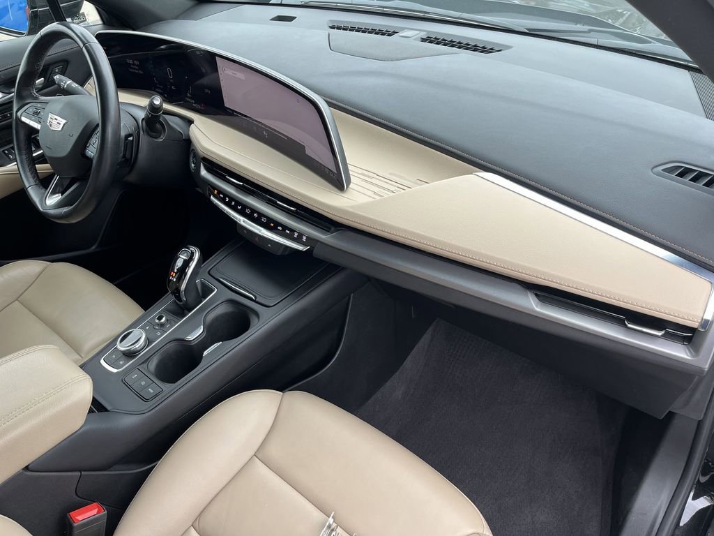 Certified 2024 Cadillac XT4 Premium Luxury image 21