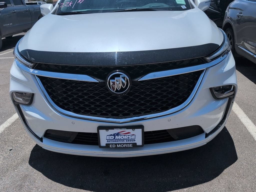 Used 2023 Buick Enclave Avenir w/ Avenir Technology Package AWD/4WD image 8
