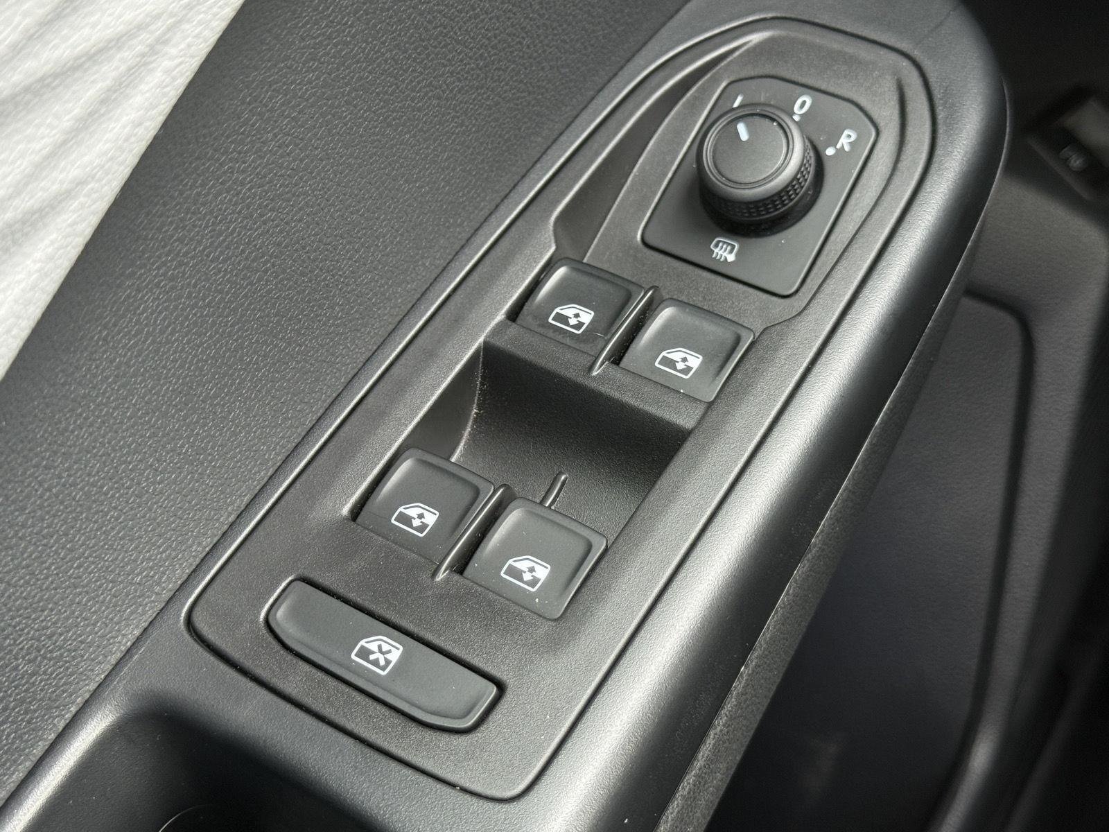 Used 2023 Volkswagen Taos S w/ Driver Assistance Package AWD/4WD image 18