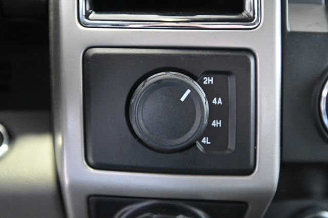 Used 2019 Ford F150 Lariat w/ Equipment Group 502A Luxury AWD/4WD image 28