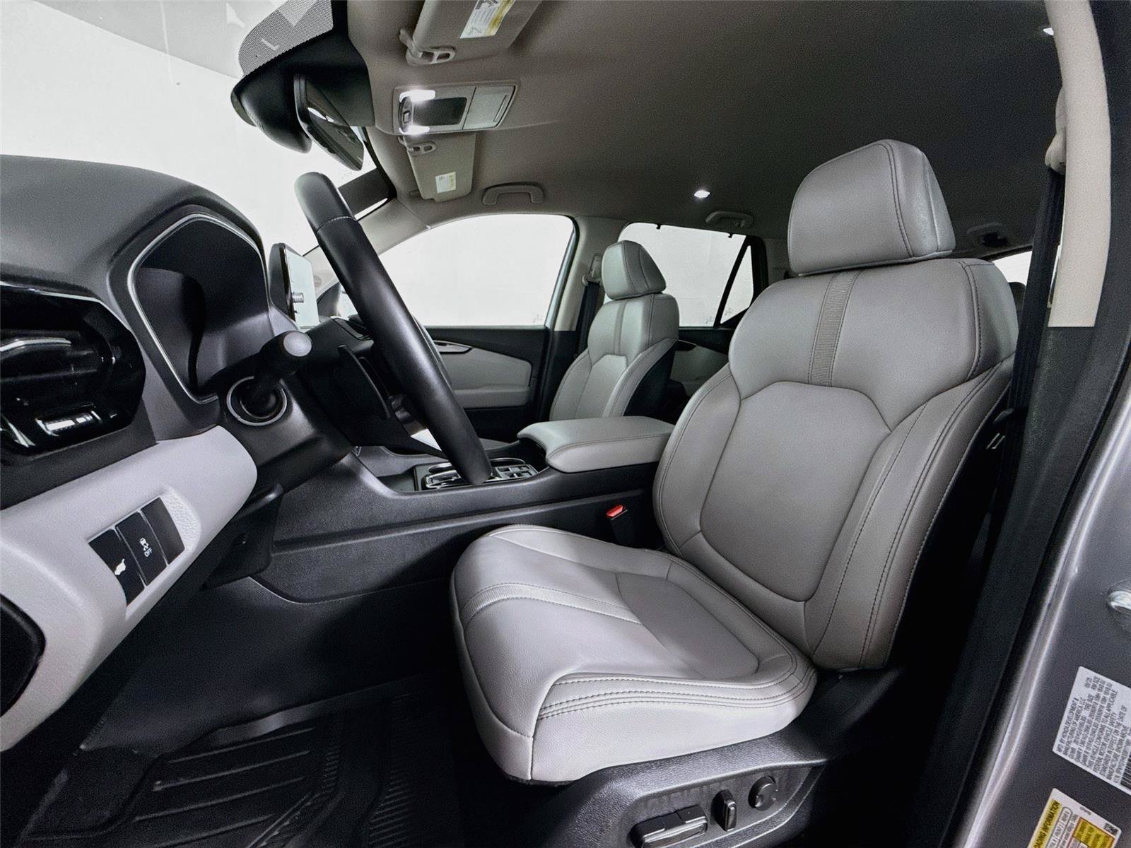 Used 2025 Honda Pilot EX-L image 21