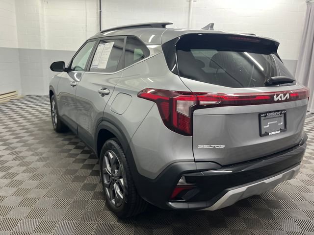 Certified 2024 Kia Seltos S image 7