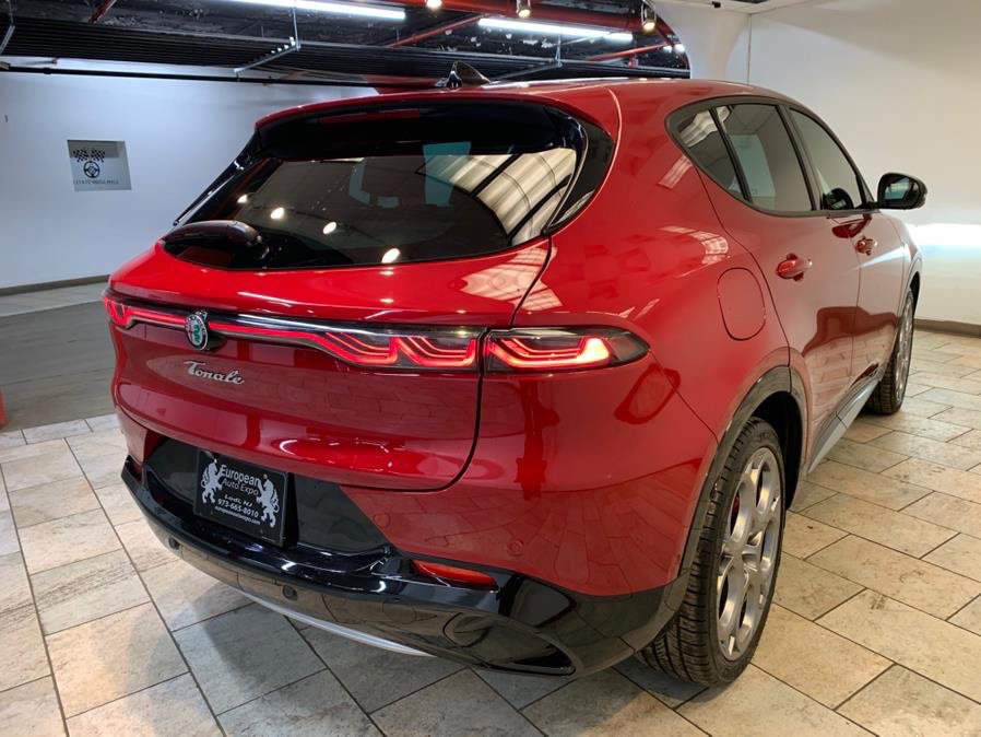 Used 2024 Alfa Romeo Tonale Ti image 7
