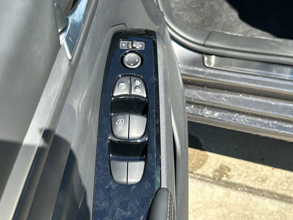 New 2025 Nissan Altima 2.5 SL image 12