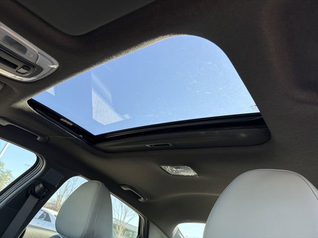 New 2026 Hyundai Elantra Limited image 32