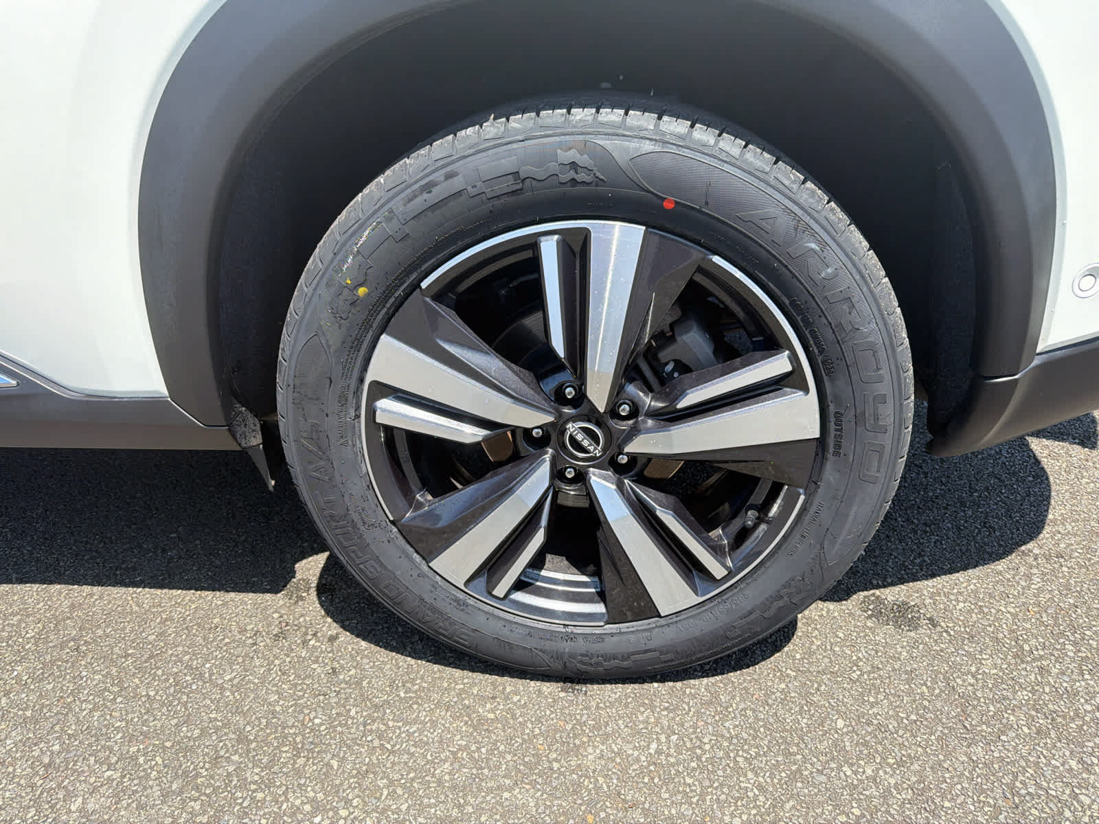 Used 2023 Nissan Rogue Platinum w/ Platinum Premium Package FWD image 5
