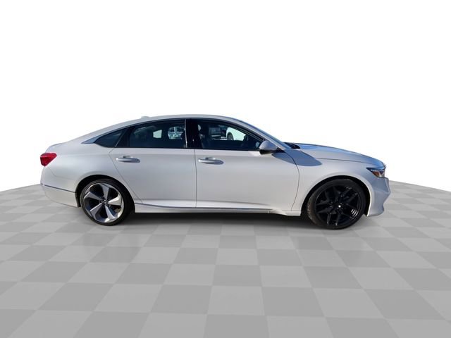 Used 2019 Honda Accord Touring image 3