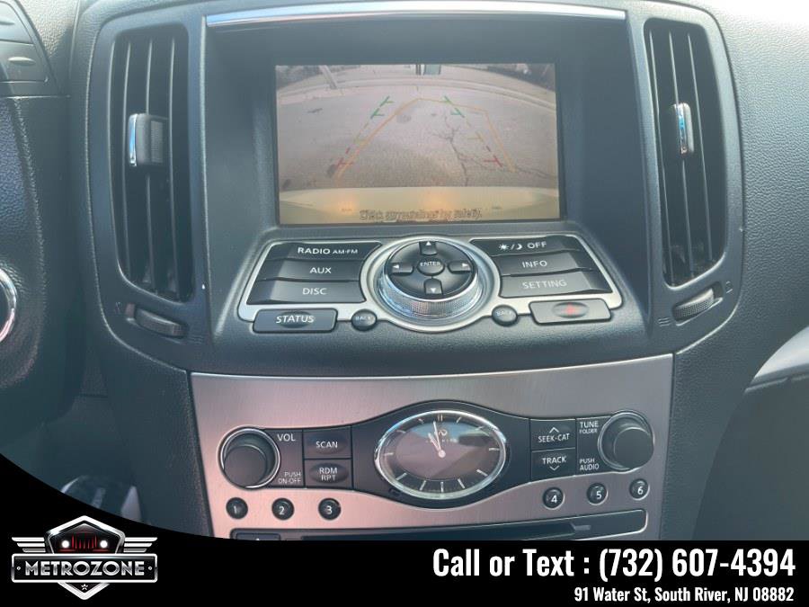 Used 2013 INFINITI G37 Journey w/ Premium Pkg image 23