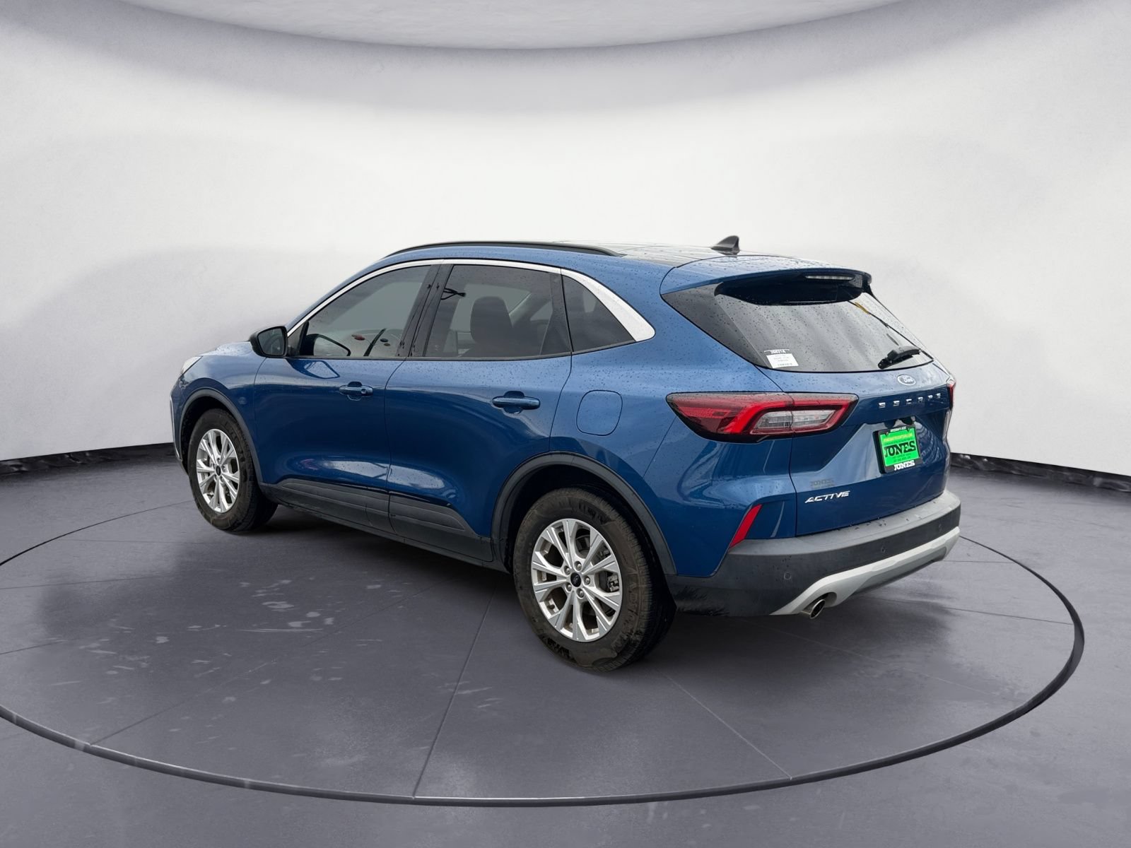 Used 2023 Ford Escape Active w/ Tech Pack #1 FWD image 4
