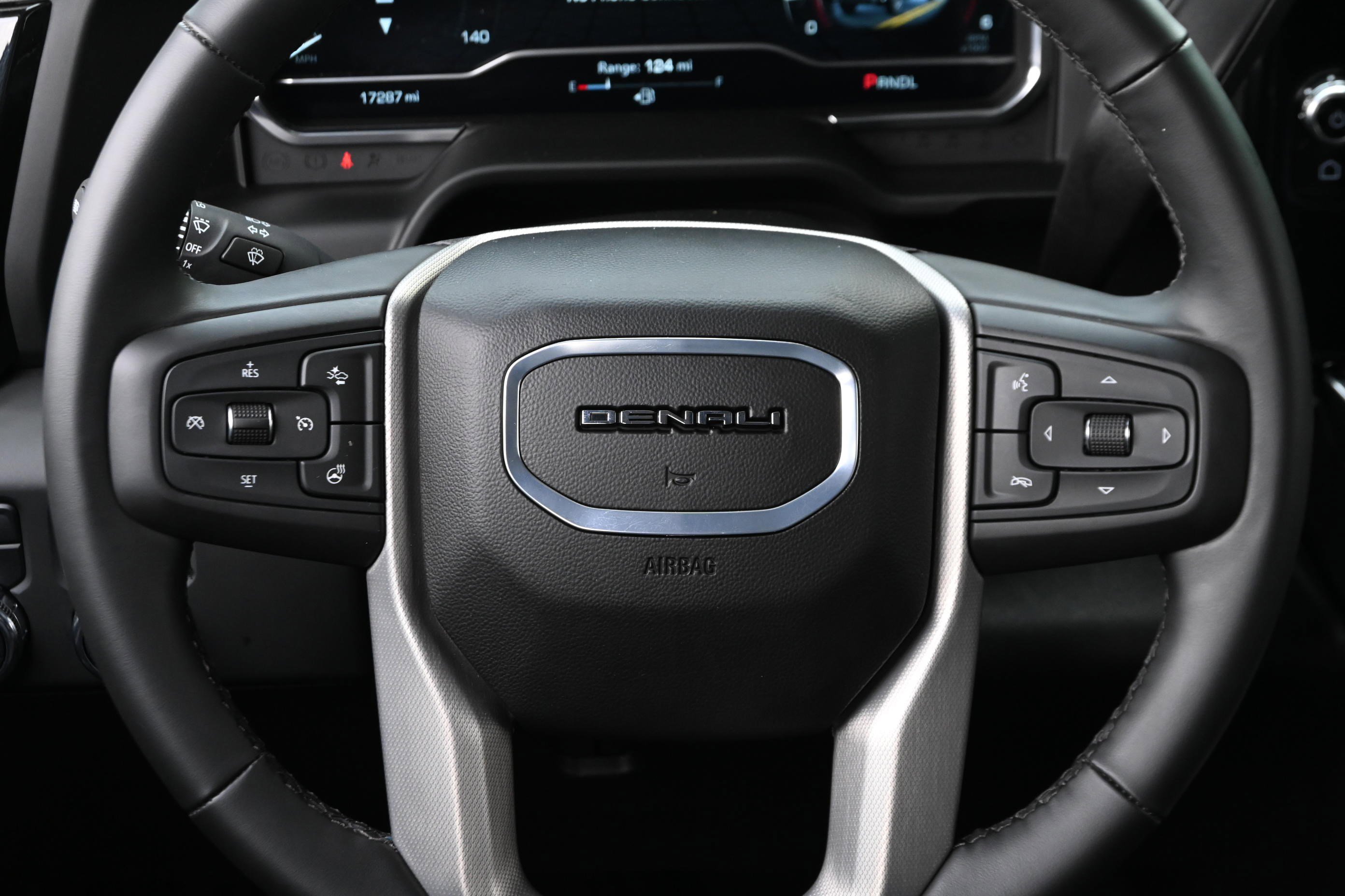 Used 2024 GMC Sierra 2500 Denali w/ Denali Reserve Package image 38