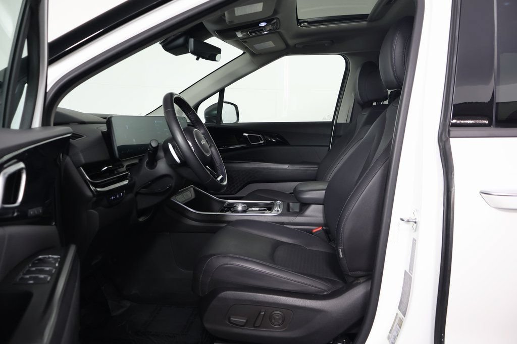 Used 2025 Kia Carnival SX Prestige FWD image 10