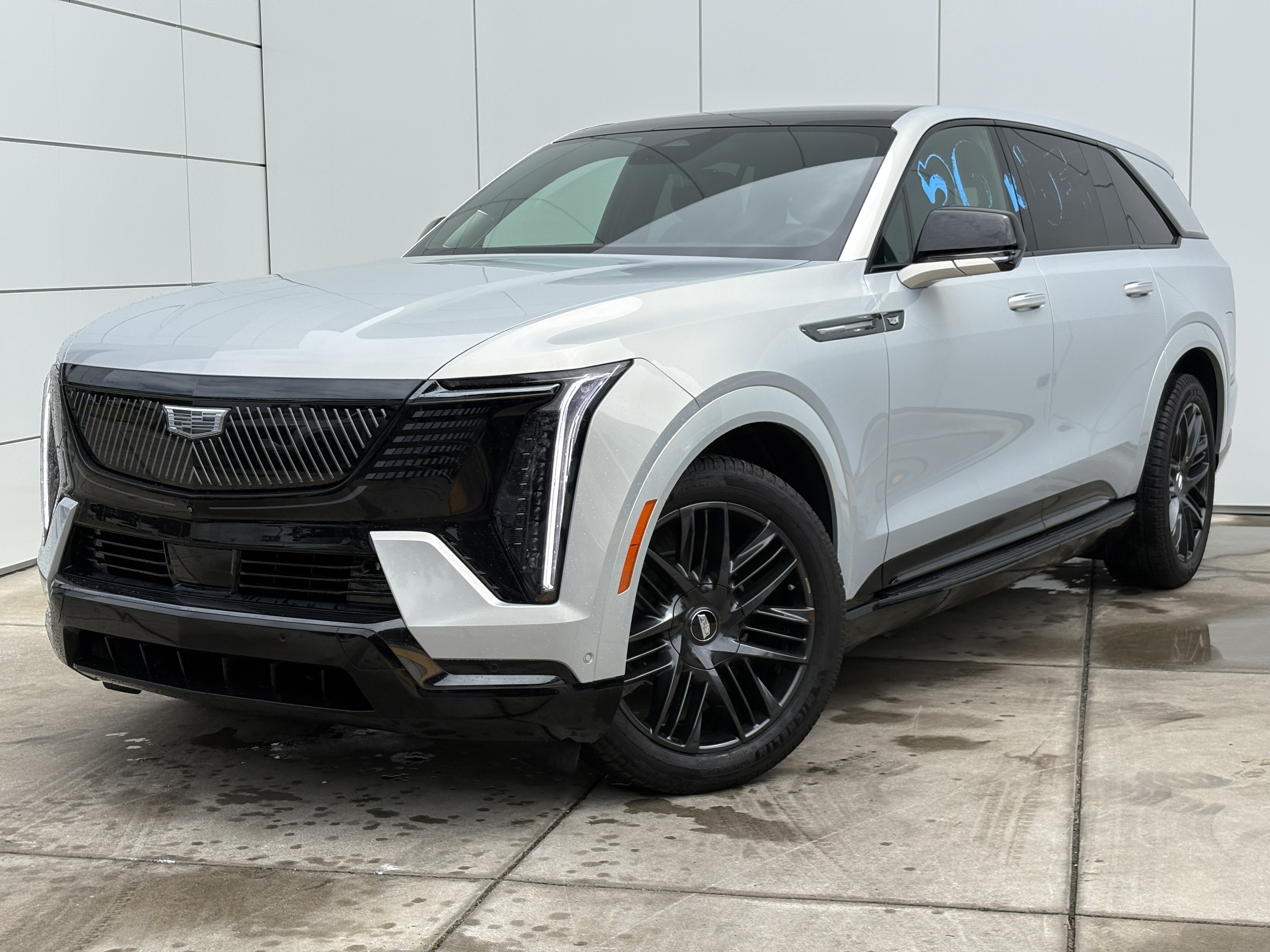 New 2025 Cadillac Escalade IQ Sport 2 w/ LPO, ONYX Package AWD/4WD image 2