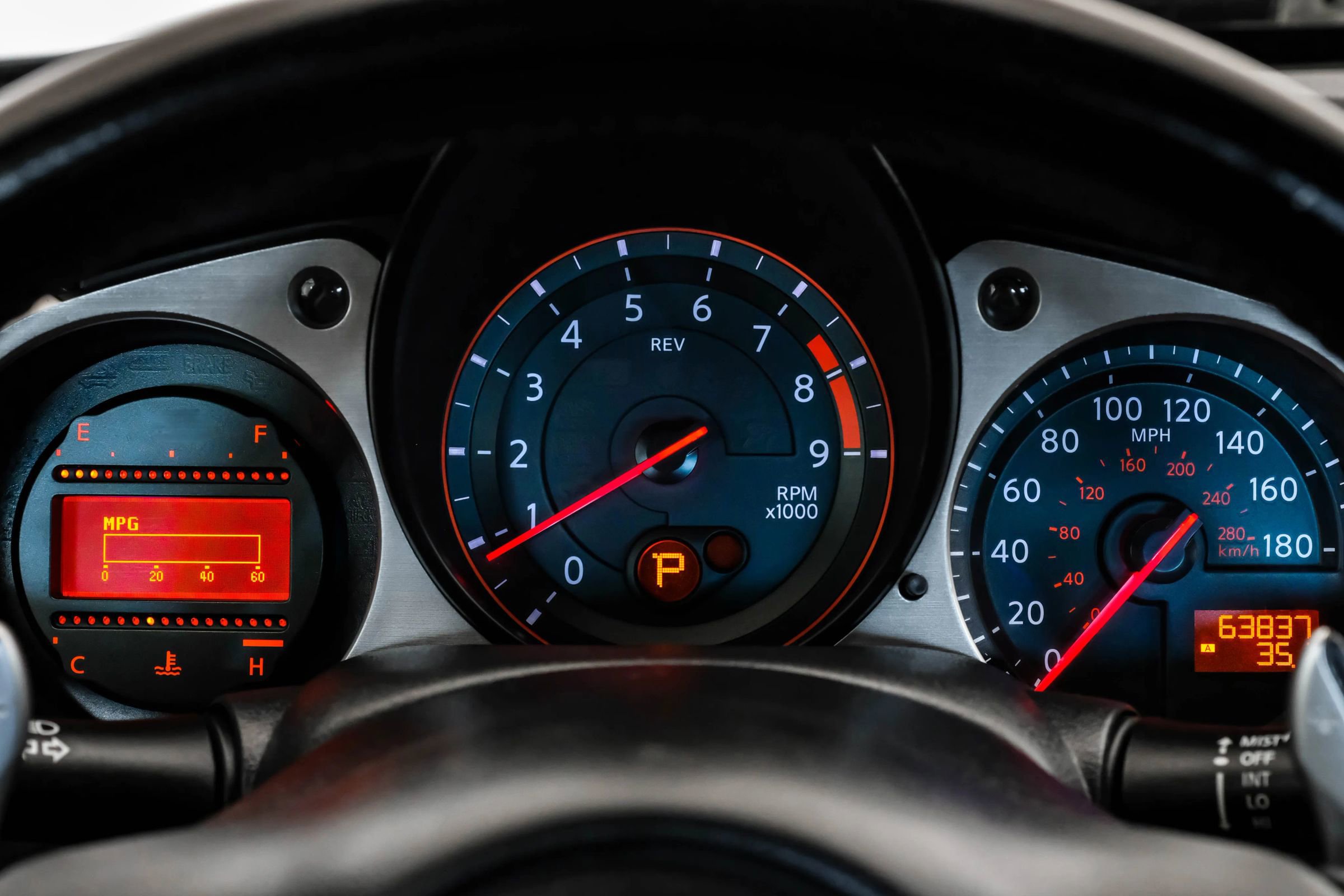 Used 2014 Nissan 370Z Roadster image 13