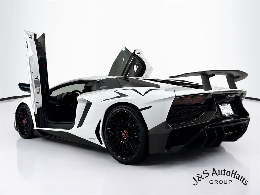 Used 2016 Lamborghini Aventador LP 750-4 Superveloce AWD/4WD image 5