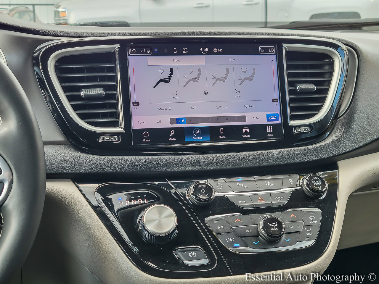 Used 2023 Chrysler Pacifica Touring-L FWD image 20