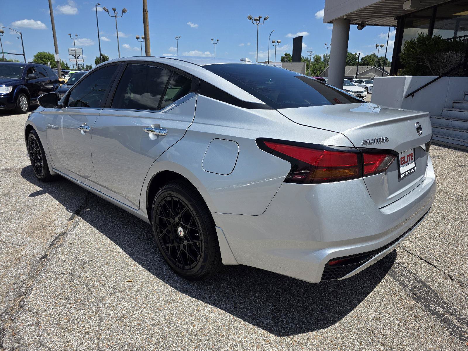 Used 2019 Nissan Altima 2.5 S AWD/4WD image 7