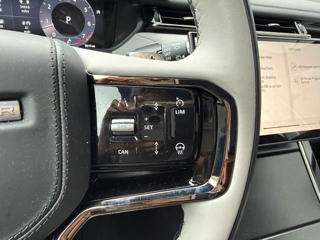 Certified 2026 Land Rover Range Rover Velar Dynamic SE AWD/4WD image 20