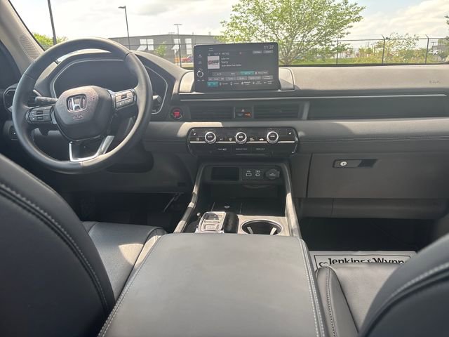 Certified 2025 Honda Pilot EX-L image 10