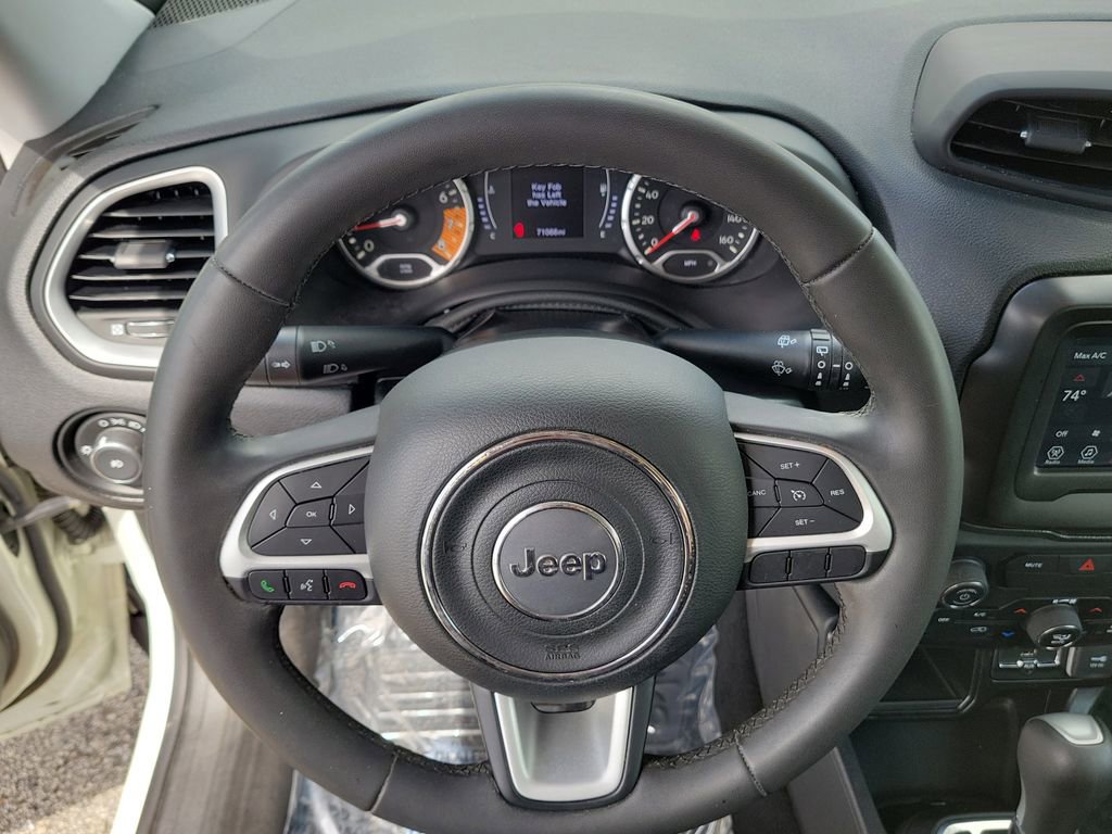 Used 2019 Jeep Renegade Latitude w/ Popular Equipment Group FWD image 19