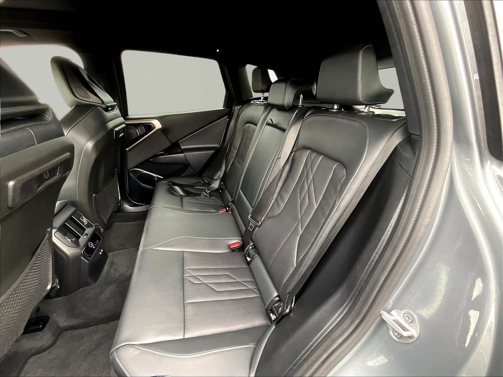 Used 2025 BMW X3 xDrive30i w/ Premium Package AWD/4WD image 22