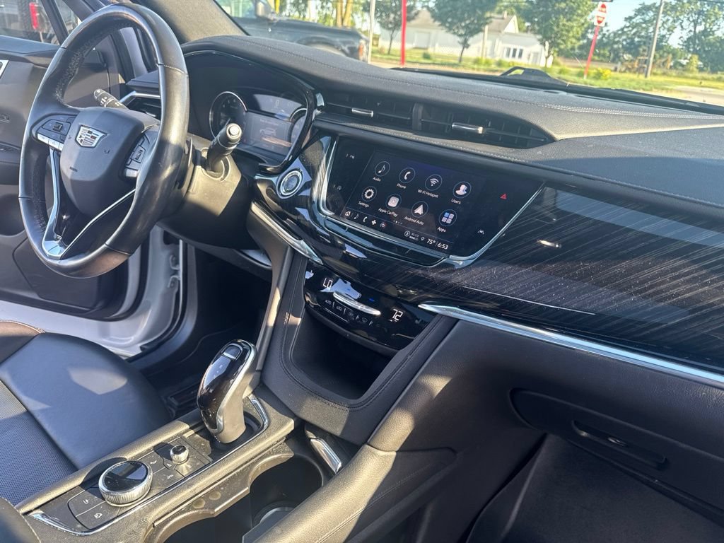 Used 2021 Cadillac XT6 Premium Luxury AWD/4WD image 40