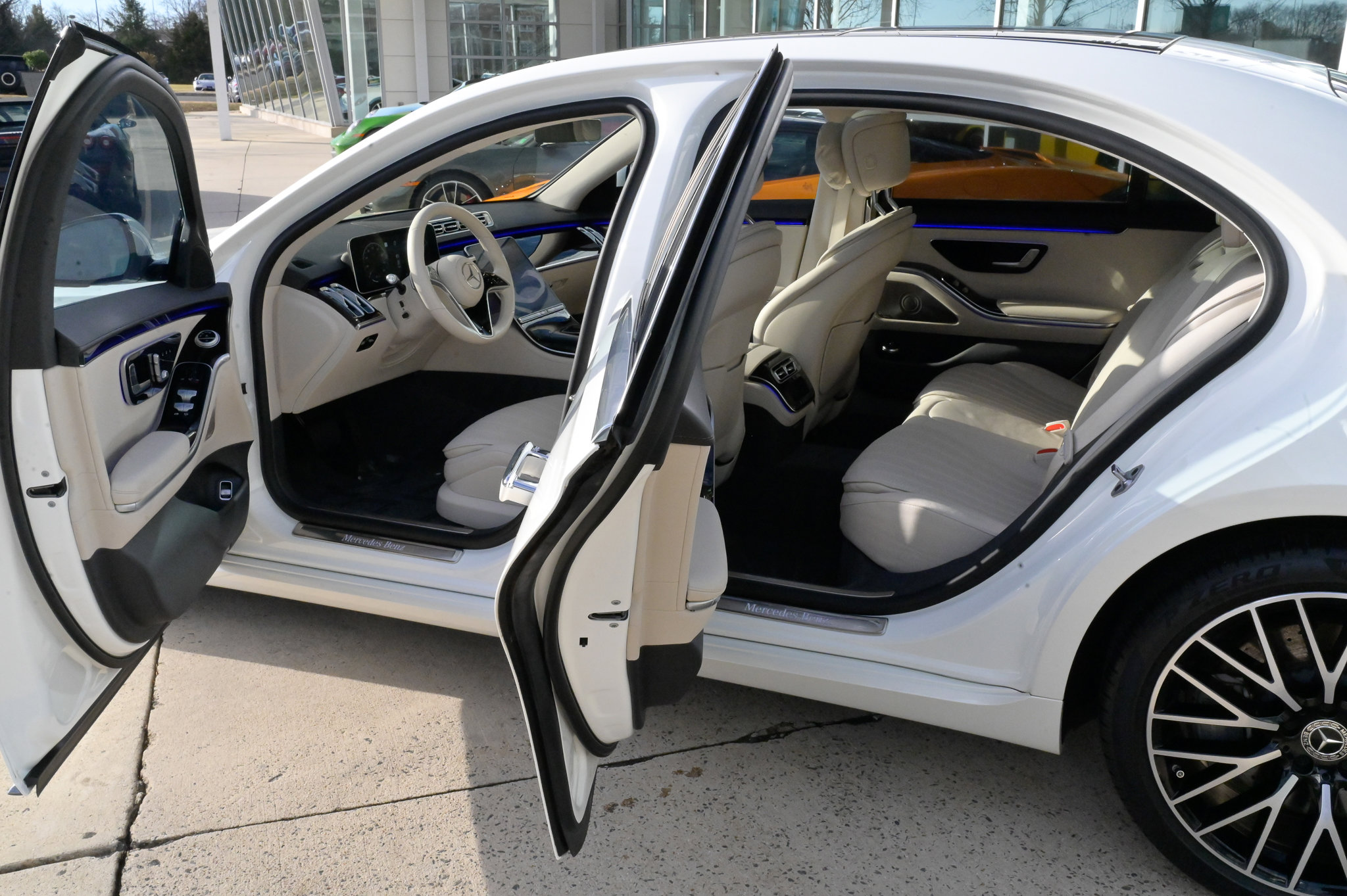 Used 2022 Mercedes-Benz S 580 4MATIC Sedan image 32