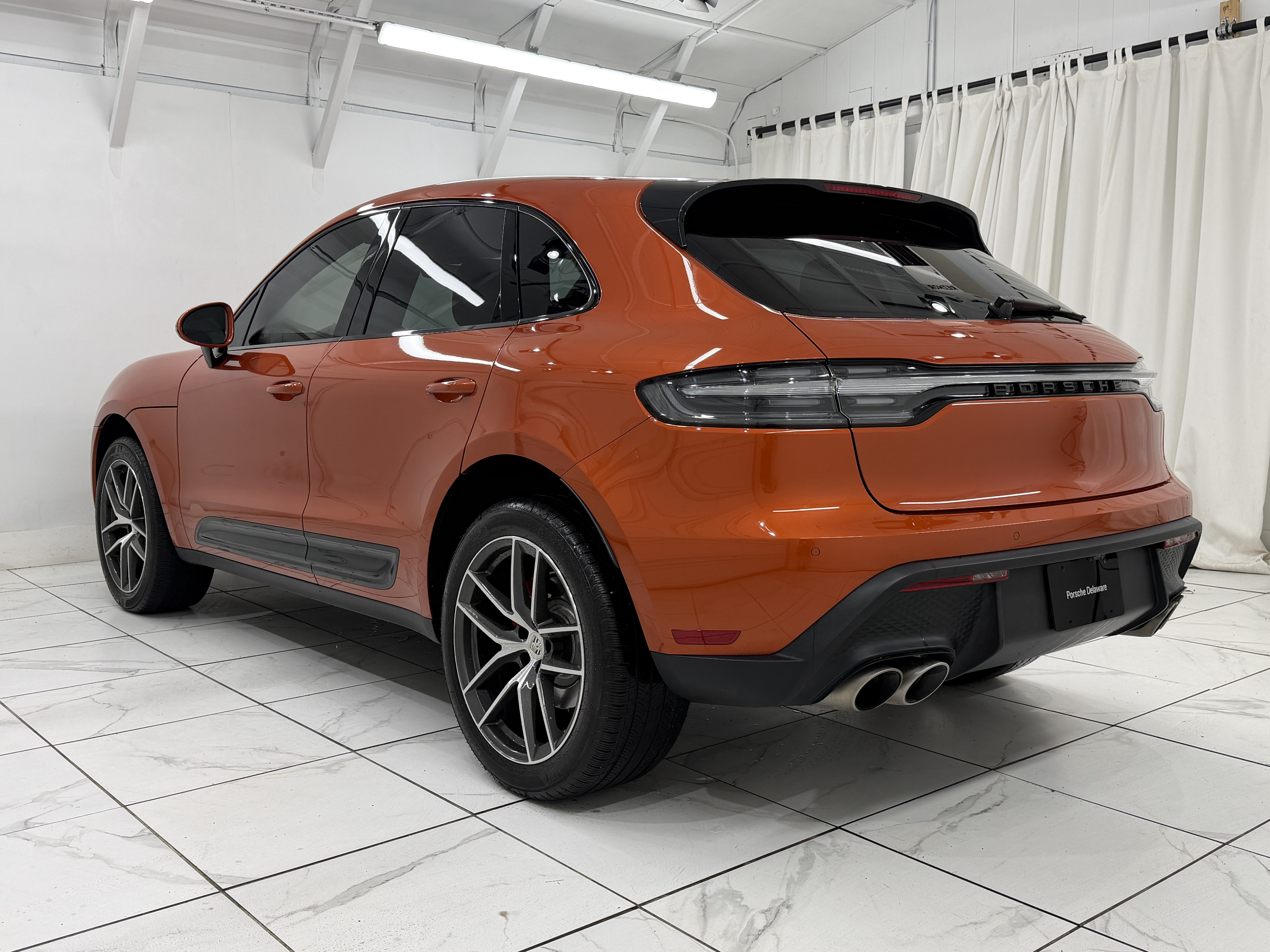 Certified 2024 Porsche Macan S AWD/4WD image 14