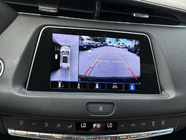 Used 2023 Cadillac XT4 Premium Luxury w/ Technology Package FWD image 25