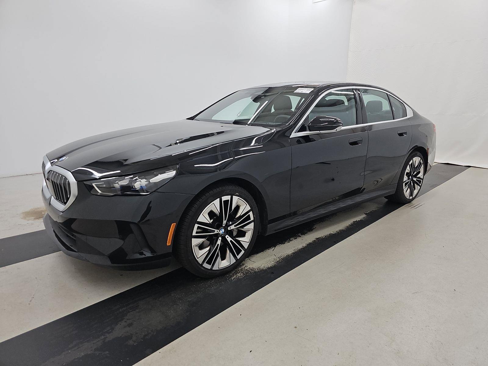 Certified 2025 BMW 530i