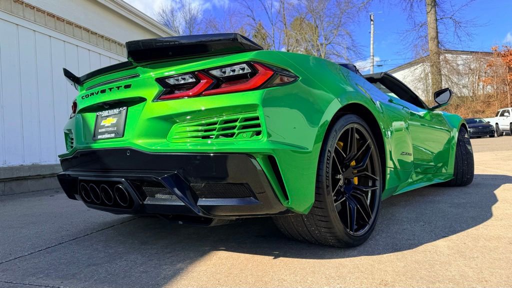 New 2026 Chevrolet Corvette Z06 w/ Stealth Interior Trim Package image 8