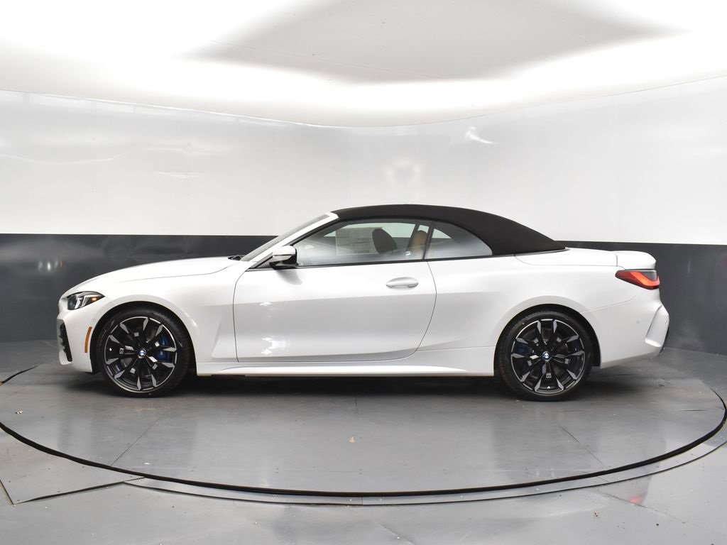 New 2026 BMW 430i Convertible w/ M Sport Package image 4