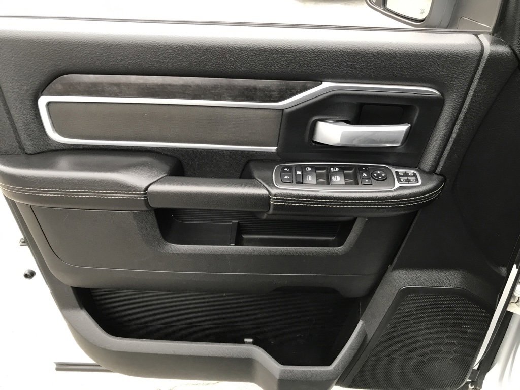 Used 2024 RAM 2500 Big Horn w/ Off Road Package image 9