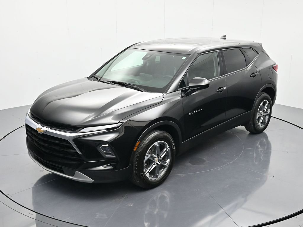 Used 2025 Chevrolet Blazer LT image 28