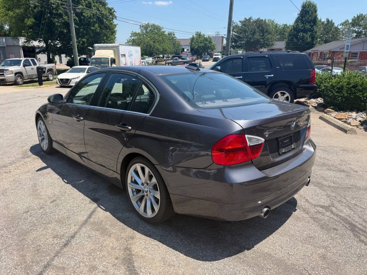 Used 2007 BMW 335xi Sedan AWD/4WD image 7