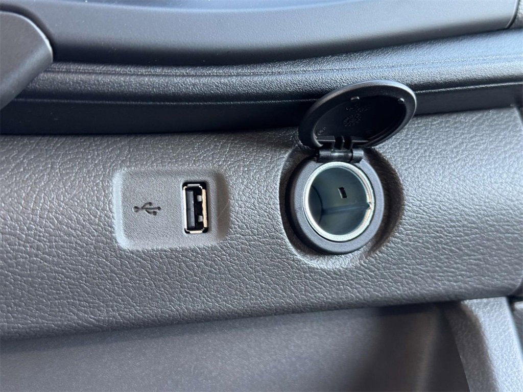 New 2025 Ford Transit 250 148 Medium Roof w/ Load Area Protection Package image 8