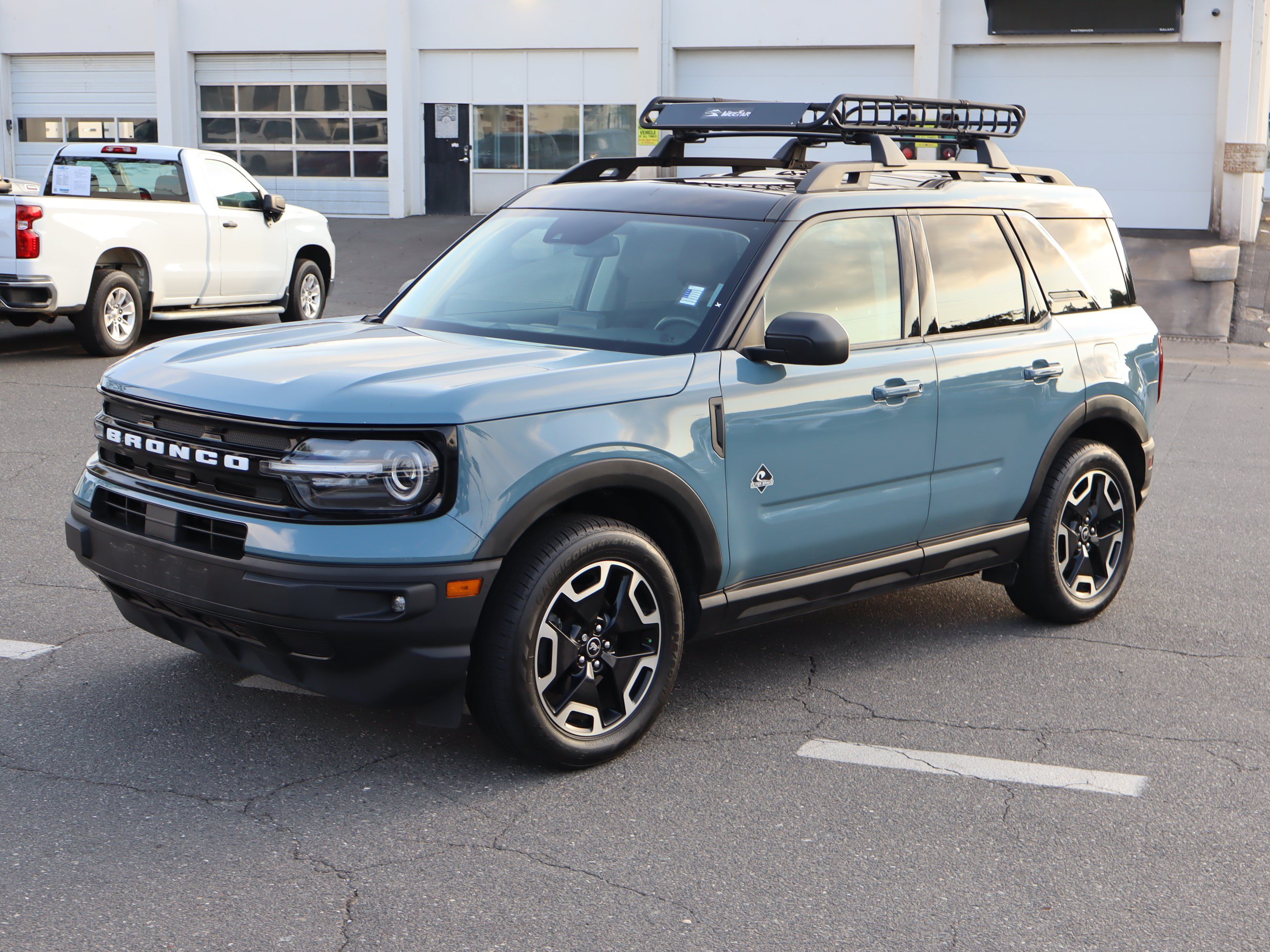 Used 2023 Ford Bronco Sport Outer Banks w/ Tech Package AWD/4WD image 5