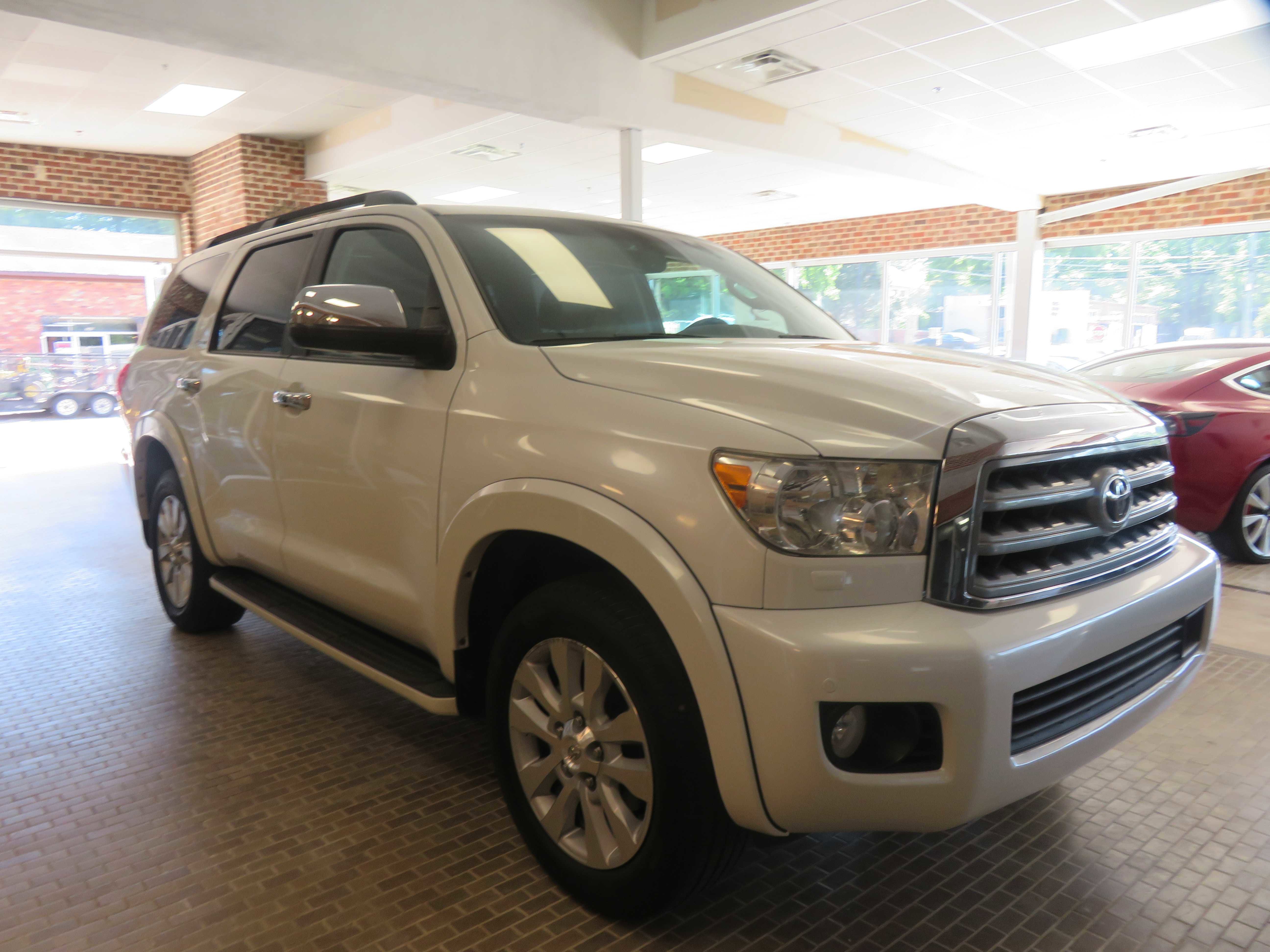 Used 2016 Toyota Sequoia Platinum AWD/4WD image 80